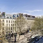Appartement De Luxe A Republique Avec Terrasse